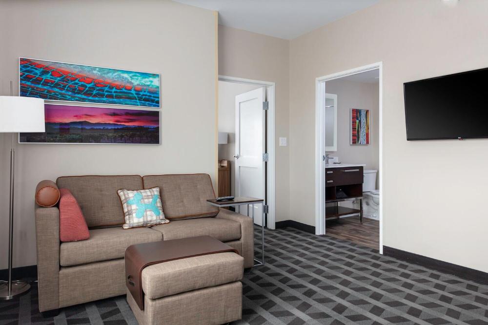One-Bedroom Queen Suite with Sofa Bed and Roll-in Shower - Mobility and Hearing Accessible interior